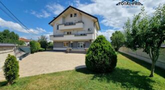 Kuća na tri etaže Zeleni put / Sokolović Kolonija Kuća na tri etaže Zeleni put / Sokolović Kolonija