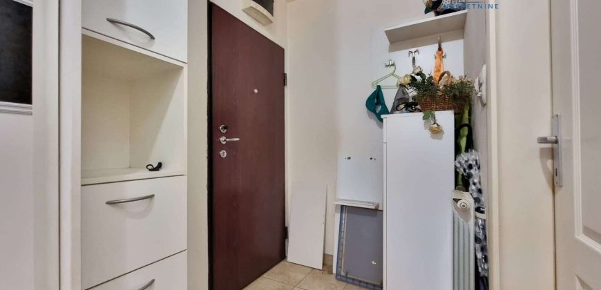 Dvosoban stan – Nikole Tesle / Istočno Novo Sarajevo Dvosoban stan – Nikole Tesle / Istočno Novo Sarajevo